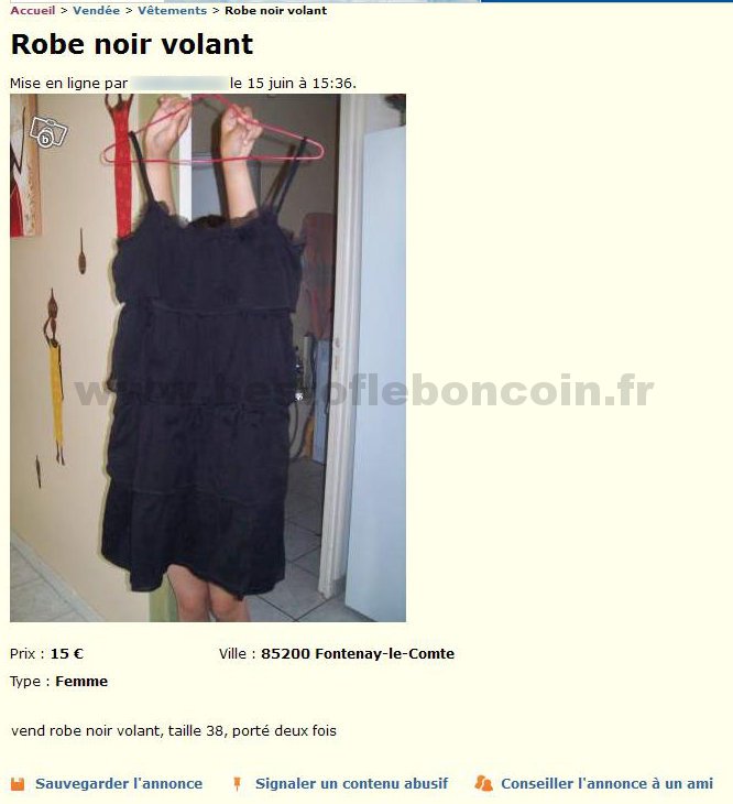 Robe Noir Volant