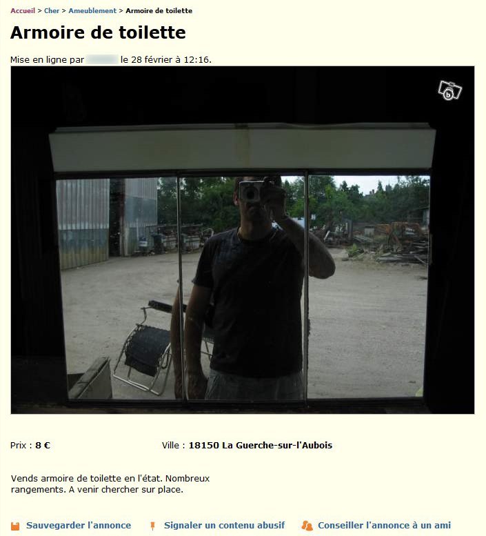 Amoire de Toilette